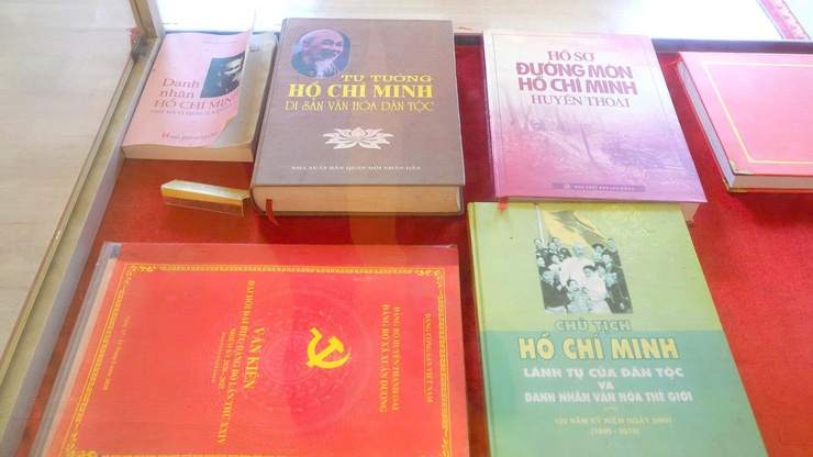 DÂN HOÀ: DÂNG HƯƠNG KỶ NIỆM 136 NĂM NGÀY SINH CHỦ TỊCH HỒ CHÍ MINH (19/5/1890 - 19/5/2026)- Ảnh 12.