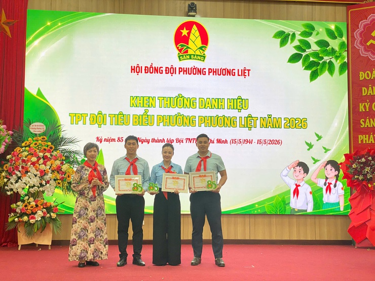 Đoàn thanh niên - Hội đồng Đội phường Phương Liệt tổ chức chương trình Tổng kết công tác Đội và phong trào Thiếu nhi phường Phương Liệt năm học 2025 - 2026, Kỷ niệm 85 năm Ngày thành lập Đội TNTP Hồ Chí Minh.- Ảnh 3.