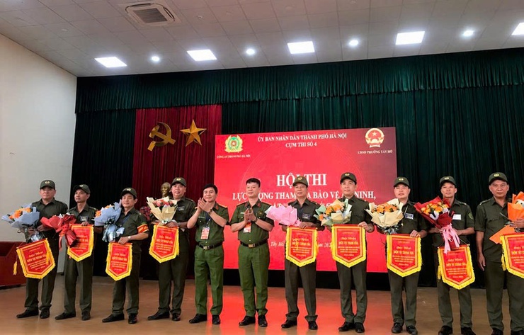 Đông Ngạc đạt giải Nhất tại Hội thi “Lực lượng tham gia bảo vệ an ninh, trật tự cơ sở giỏi cụm thi số 4 thành phố Hà Nội”- Ảnh 5.