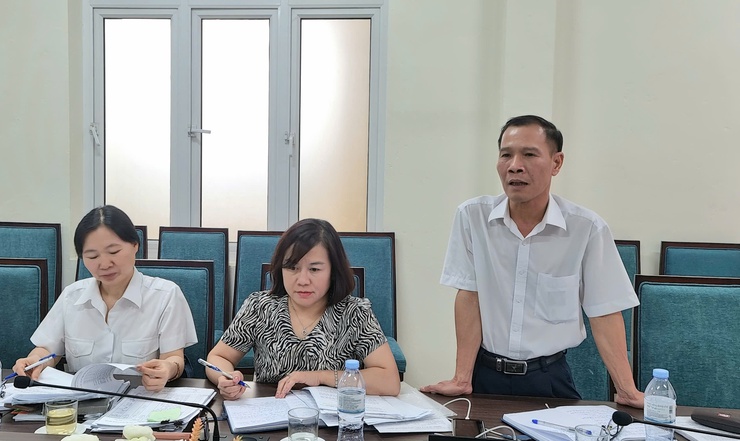 Kiểm tra công tác phòng chống dịch bệnh cho đàn gia súc, gia cầm tại xã Phù Đổng - Ảnh 3.