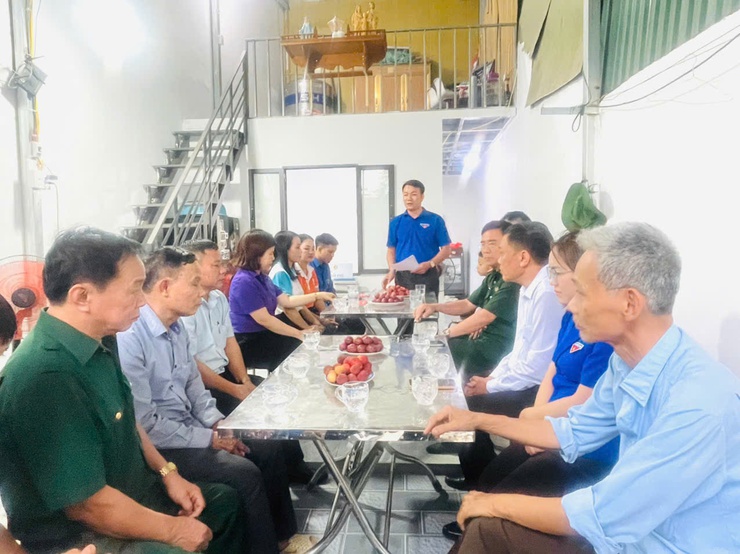 Phúc Lộc: Trao "Nhà khăn quàng đỏ" – tiếp thêm động lực cho thiếu nhi vượt khó- Ảnh 7.