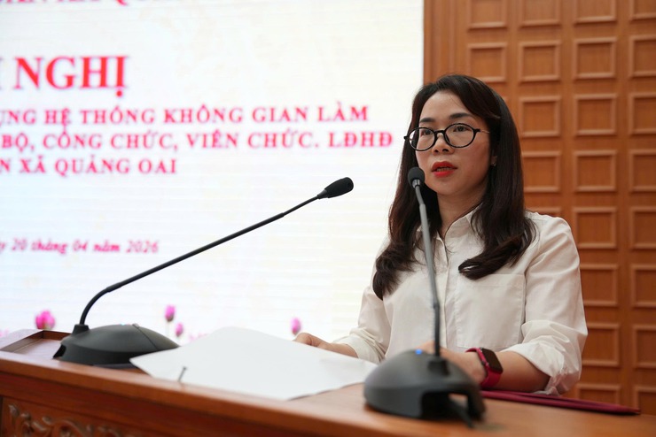 Xã Quảng Oai tổ chức tập huấn sử dụng hệ thống "HanoiWork", thúc đẩy xây dựng chính quyền số- Ảnh 1.
