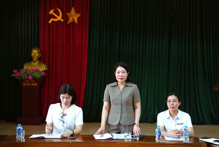 Quảng Oai tăng cường đồng thuận, nghiên cứu mở rộng tuyến đường thôn Lai Bồ- Ảnh 1.