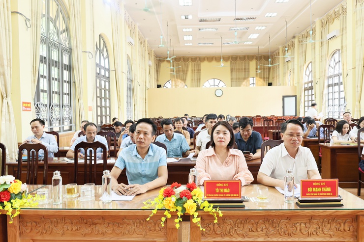 Quảng Bị thăm đồng, đánh giá năng suất vụ xuân 2026, triển khai kế hoạch sản xuất vụ mùa và vụ đông- Ảnh 6.