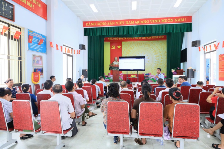 UBND xã Thư Lâm phối hợp với Công ty Cổ phần Công nghệ môi trường Sugina tổ chức Hội nghị lấy ý kiến cơ quan, tổ chức, cá nhân và cộng đồng dân cư đối với Đồ án điều chỉnh cục bộ các ô đất LK-39, LK-40, LK-41, LK-42 - Ảnh 12.