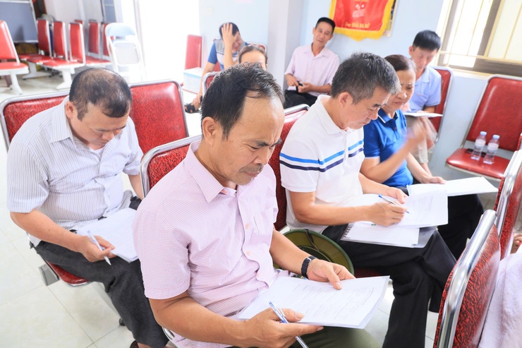UBND xã Thư Lâm phối hợp với Công ty Cổ phần Công nghệ môi trường Sugina tổ chức Hội nghị lấy ý kiến cơ quan, tổ chức, cá nhân và cộng đồng dân cư đối với Đồ án điều chỉnh cục bộ các ô đất LK-39, LK-40, LK-41, LK-42 - Ảnh 7.