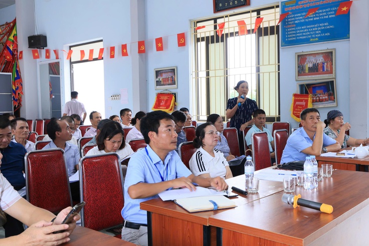UBND xã Thư Lâm phối hợp với Công ty Cổ phần Công nghệ môi trường Sugina tổ chức Hội nghị lấy ý kiến cơ quan, tổ chức, cá nhân và cộng đồng dân cư đối với Đồ án điều chỉnh cục bộ các ô đất LK-39, LK-40, LK-41, LK-42 - Ảnh 10.