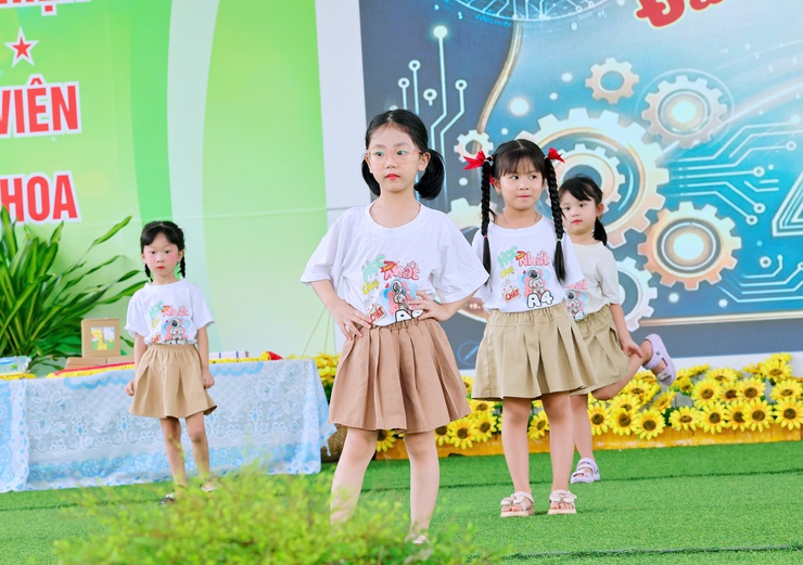 SÔI NỔI CHƯƠNG TRÌNH “ĐẤU TRƯỜNG SMART KIDS 4.0” TẠI TRƯỜNG MẦM NON THƯ LÂM- Ảnh 4.