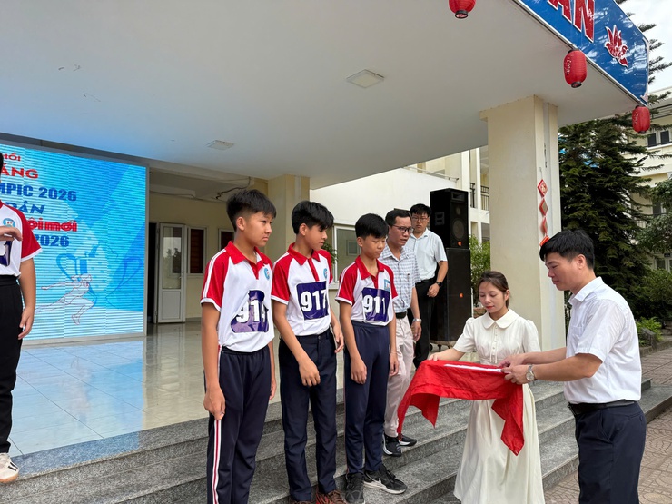 Trường THCS Đại Áng tổ chức thành công Lễ phát động “Ngày chạy Olympic vì sức khỏe toàn dân” và Chung kết Giải chạy Báo Hà Nội mới mở rộng lần thứ 51 – Vì hòa bình năm 2026- Ảnh 2.
