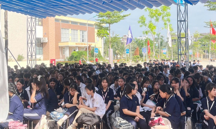Lan tỏa giá trị lịch sử, khơi dậy lòng yêu nước qua bộ phim “Địa đạo: Mặt trời trong bóng tối”- Ảnh 5.