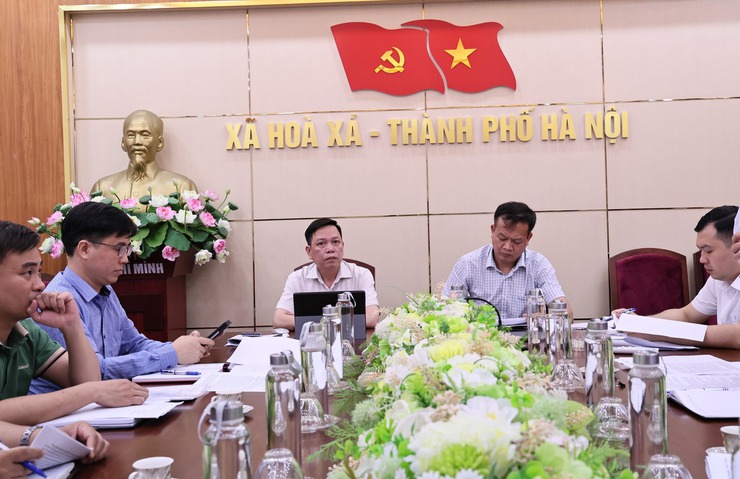 HỘI NGHỊ LÀM VIỆC GIỮA THƯỜNG TRỰC ĐẢNG ỦY XÃ HÒA XÁ VỚI BAN QUẢN LÝ DỰ ÁN ĐẦU TƯ - HẠ TẦNG - Ảnh 1.