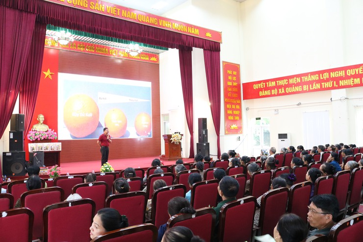 Tập huấn kỹ thuật sử dụng phân bón Lâm Thao và phân bón Kali Canada cho 120 hội viên hội nông dân xã Quảng Bị- Ảnh 5.
