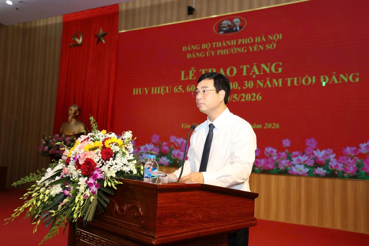 Đảng ủy phường Yên Sở  tổ chức Lễ trao Huy hiệu Đảng 65, 60, 55, 45, 40 và 30 năm tuổi Đảng đợt 19/5/2026 cho các đồng chí đảng viên thuộc Đảng bộ phường- Ảnh 6.