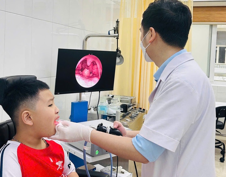Đừng chủ quan với viêm Amidan tái phát ở trẻ- Ảnh 1.