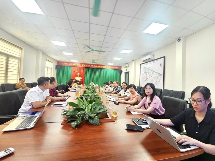 Phường Xuân Đỉnh: tiếp sóng buổi tập huấn Hệ thống Trung tâm điều hành thông minh (IOC) của Thành ủy Hà Nội- Ảnh 3.