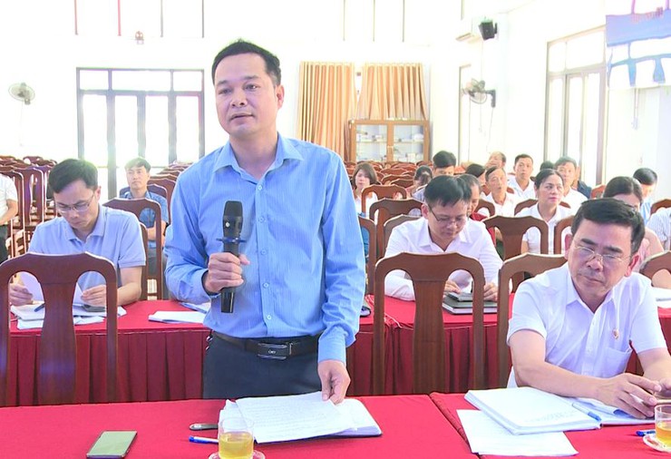 UBND xã Phúc Lộc tổ chức hội nghị giao ban công tác vệ sinh môi trường, quản lý trật tự xây dựng, trật tự đô thị và quản lý đất đai- Ảnh 7.