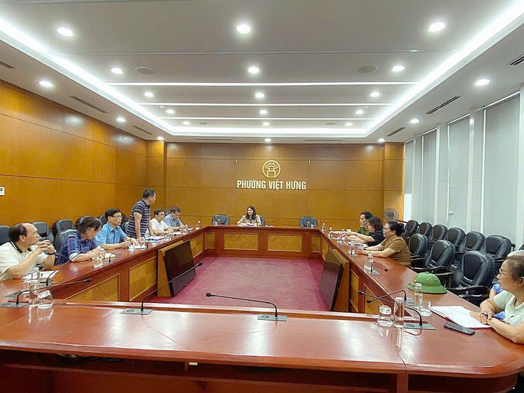 PHƯỜNG VIỆT HƯNG TỔ CHỨC HỘI NGHỊ TRAO QUYẾT ĐỊNH THÀNH LẬP ĐỘI CÔNG TÁC XÃ HỘI TÌNH NGUYỆN PHƯỜNG- Ảnh 2.