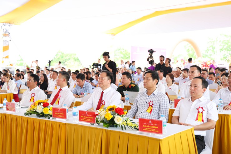 Lễ khởi công Khu công nghiệp Phú Hà 174,88h trên địa bàn xã Chương Dương và Thượng Phúc- Ảnh 2.