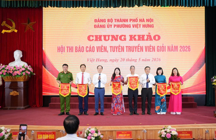 Phường Việt Hưng tổ chức thành công Chung khảo Hội thi Báo cáo viên, tuyên truyền viên giỏi năm 2026- Ảnh 3.