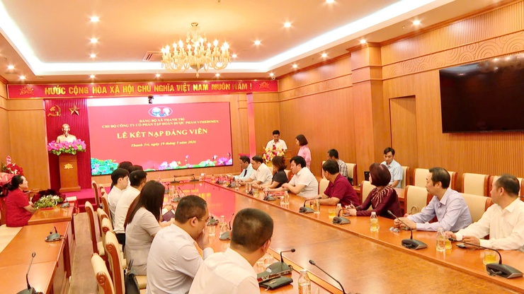 Kết nạp Đảng cho chủ doanh nghiệp tiêu biểu trên địa bàn xã Thanh Trì- Ảnh 1.