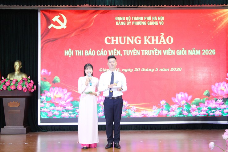 Chung khảo Hội thi “Báo cáo viên, tuyên truyền viên giỏi” phường Giảng Võ năm 2026 

- Ảnh 22.