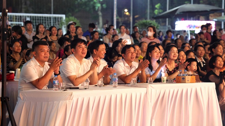 Xã Vĩnh Thanh tổ chức Chương trình nghệ thuật chào mừng kỷ niệm 136 năm Ngày sinh Chủ tịch Hồ Chí Minh (19/5/1890 - 19/5/2026).- Ảnh 4.