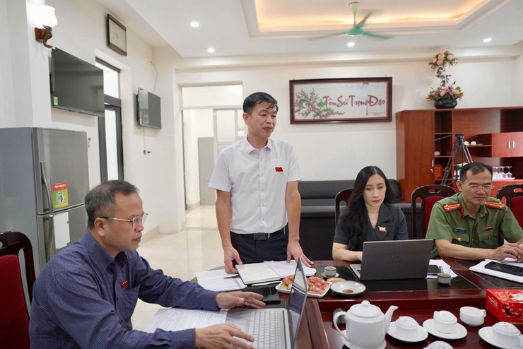 Ban Văn hóa – Xã hội HĐND xã Thiên Lộc khảo sát việc thực hiện Đề án toàn dân tham gia bảo vệ Quốc phòng - An ninh tại Trường THPT Bắc Thăng Long.- Ảnh 8.