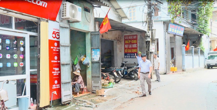 PHÚC THỌ: KIÊN QUYẾT THÁO GỠ CÁC "ĐIỂM NGHẼN" TẠI KHU VỰC CHỢ ME- Ảnh 4.