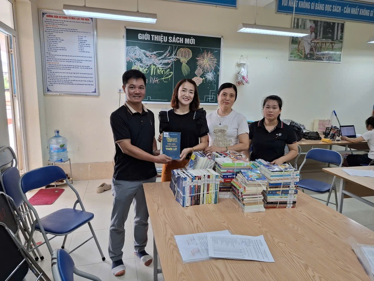 Lan toả văn hoá đọc thông qua hoạt động luân chuyển sách tới trường học- Ảnh 1.