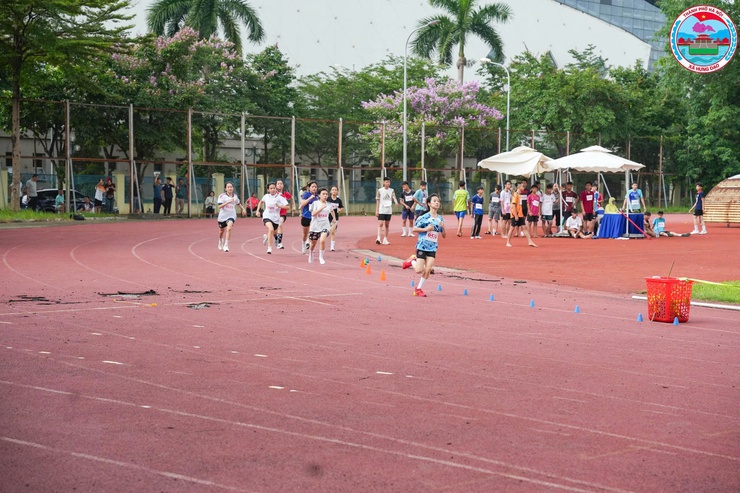 Xã Hưng Đạo tham gia Giải điền kinh học sinh phổ thông thành phố Hà Nội năm học 2025 – 2026- Ảnh 2.