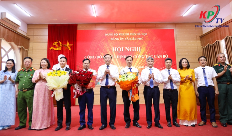Ban Thường vụ Đảng ủy xã Kiều Phú tổ chức Hội nghị công bố các quyết định về công tác cán bộ- Ảnh 5.