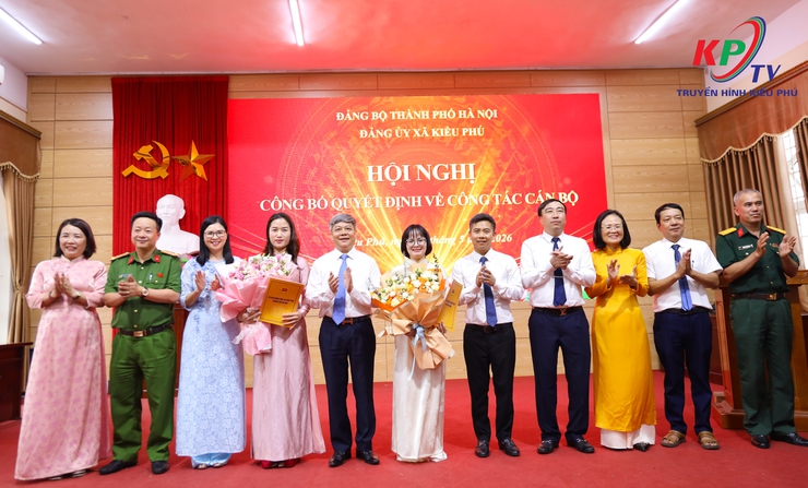 Ban Thường vụ Đảng ủy xã Kiều Phú tổ chức Hội nghị công bố các quyết định về công tác cán bộ- Ảnh 4.