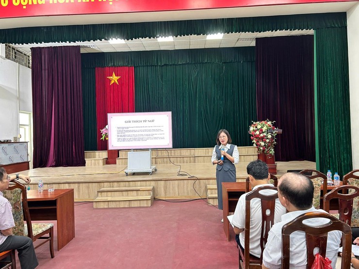 Phường Yên Hòa: Tổ chức hội nghị triển khai, hướng dẫncác chính sách thuộc lĩnh vực bảo trợ xã hội, trợ cấp hưu trí xã hội và các chế độ đặc thù của thành phố Hà Nội- Ảnh 3.