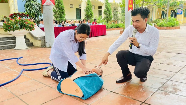 Chủ động trang bị kỹ năng phòng chống đuối nước cho học sinh trước thềm nghỉ hè - Ảnh 4.