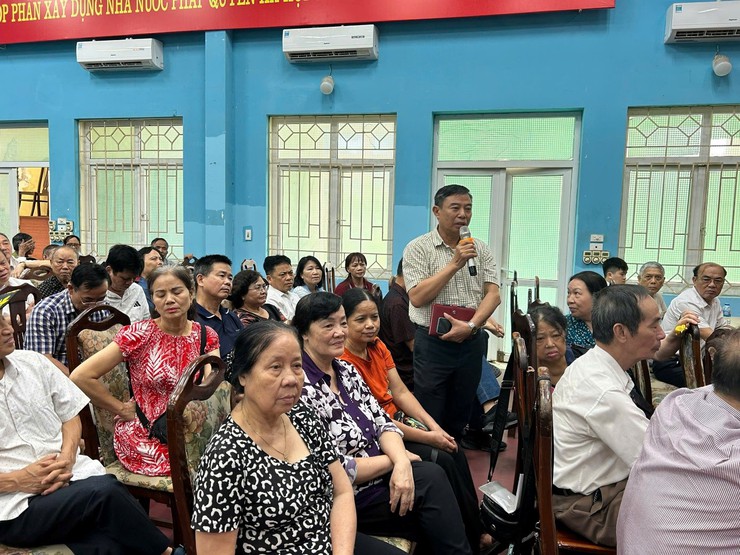 Phường Yên Hòa: Tổ chức hội nghị triển khai, hướng dẫncác chính sách thuộc lĩnh vực bảo trợ xã hội, trợ cấp hưu trí xã hội và các chế độ đặc thù của thành phố Hà Nội- Ảnh 4.