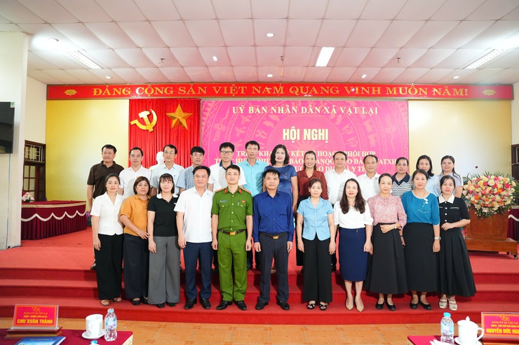 Xã Vật Lại triển khai ký kết kế hoạch phối hợp bảo vệ an ninh quốc gia, bảo đảm trật tự an toàn xã hội trong lĩnh vực giáo dục và y tế- Ảnh 10.
