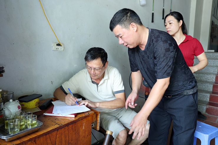 Thôn Tiên Xuân hưởng ứng Chiến dịch cao điểm 40 ngày đêm nước rút hoàn thành công tác giải phóng mặt bằng Dự án cải tạo, nâng cấp Quốc lộ 6- Ảnh 2.