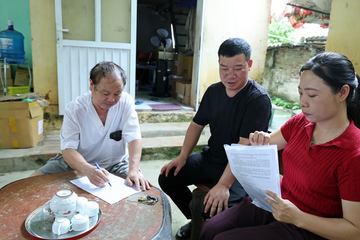 Thôn Tiên Xuân hưởng ứng Chiến dịch cao điểm 40 ngày đêm nước rút hoàn thành công tác giải phóng mặt bằng Dự án cải tạo, nâng cấp Quốc lộ 6- Ảnh 6.