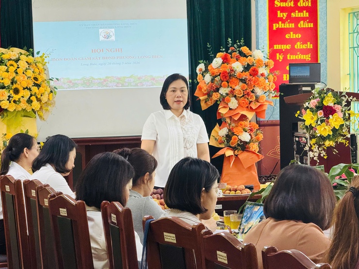 Hội đồng nhân dân phường Long Biên giám sát công tác giáo dục năm học 2025 -2026 tại Trường Mầm non Long Biên- Ảnh 1.