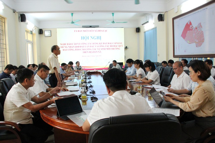 Hòa Lạc Lạc tập trung tháo gỡ vướng mắc trong cấp giấy chứng nhận quyền sử dụng đất; siết chặt quản lý môi trường- Ảnh 1.