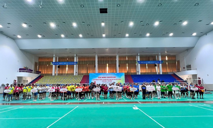  Giải thi đấu Bóng chuyền hơi phường Phú Diễn năm 2026- Ảnh 1.