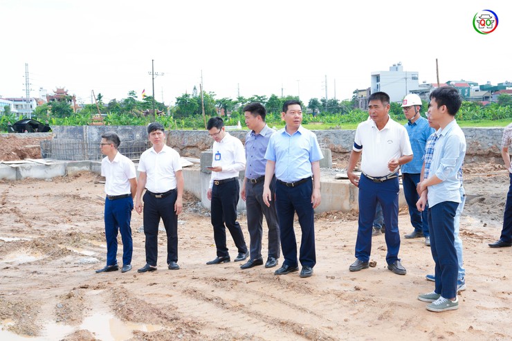 Lãnh đạo xã Quốc Oai kiểm tra tiến độ các dự án phát triển kinh tế - xã hội trên địa bàn- Ảnh 8.