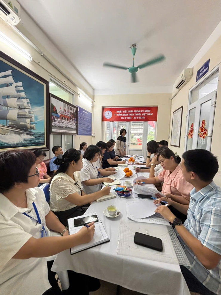 BỆNH VIỆN UNG BƯỚU HÀ NỘI KHẢO SÁT THỰC TẾ 
TẠI TRẠM Y TẾ PHƯỜNG VĨNH TUY- Ảnh 3.