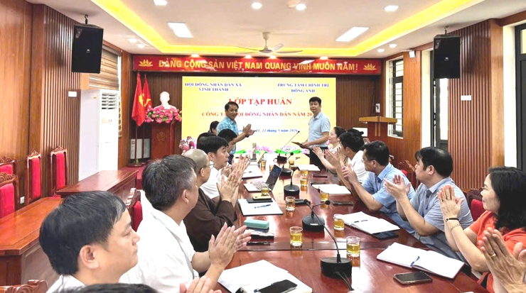HĐND xã Vĩnh Thanh tổ chức hội nghị tập huấn, bồi dưỡng kỹ năng nghiệp vụ cho đại biểu HĐND xã khóa II, nhiệm kỳ 2026 – 2031.- Ảnh 2.
