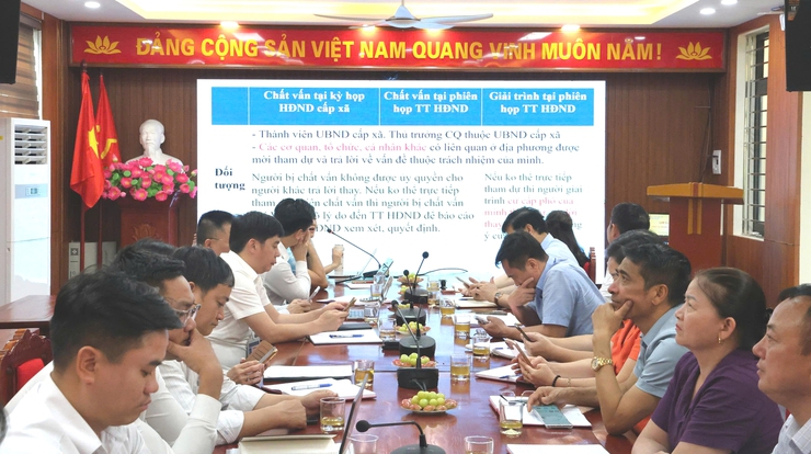 HĐND xã Vĩnh Thanh tổ chức hội nghị tập huấn, bồi dưỡng kỹ năng nghiệp vụ cho đại biểu HĐND xã khóa II, nhiệm kỳ 2026 – 2031.- Ảnh 4.