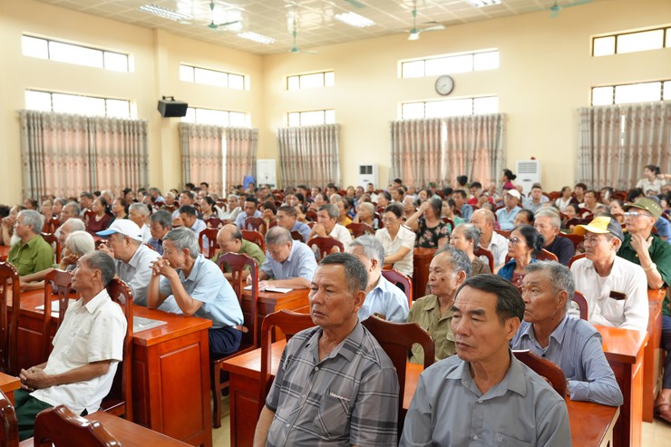 Gần 300 cán bộ, tuyên truyền viên xã Thanh Oai được phổ biến, tập huấn về Luật Thủ đô năm 2026- Ảnh 7.