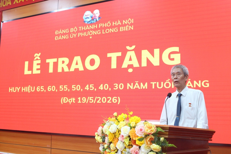 Tự hào truyền thống kiên trung qua những tấm Huy hiệu Đảng- Ảnh 2.