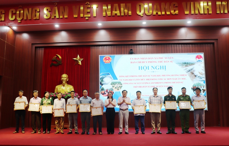 Hội nghị tổng kết công tác phòng thủ dân sự năm 2025, triển khai nhiệm vụ năm 2026- Ảnh 6.