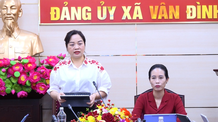 Thường trực Đảng ủy xã làm việc với UBND xã và các phòng chuyên môn- Ảnh 1.