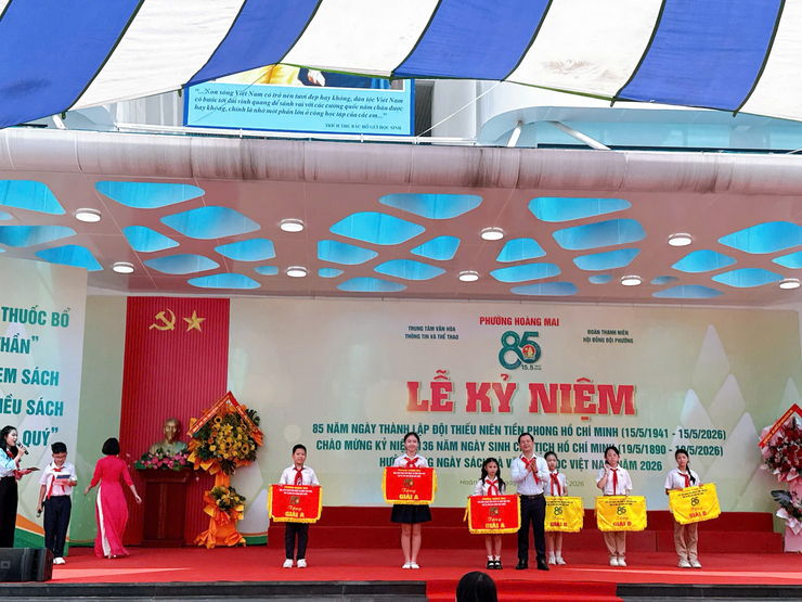 Thầy giáo Nguyễn Văn Lâm - Người thắp lửa đam mê âm nhạc cho học sinh- Ảnh 5.